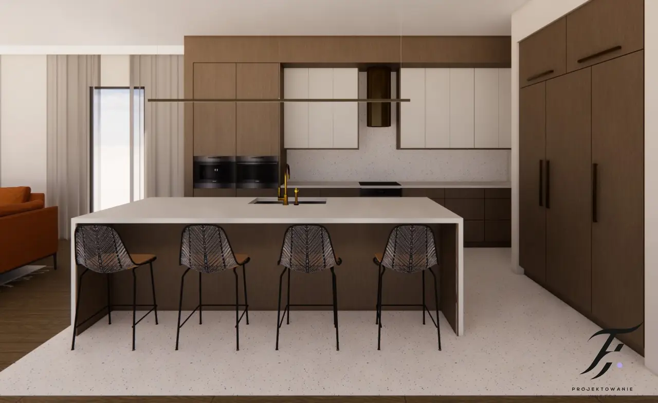 Projekt przedstawia kuchnię połączoną z salonem, utrzymany w eleganckim i nowoczesnym stylu. Kuchnia wyróżnia się połączeniem naturalnego drewna z białymi elementami oraz płytkami lastryko, które dodają wnętrzu charakteru. Centralnym punktem kuchni jest duża wyspa kuchenna, wokół której znajduje się zabudowa kuchenna. Złoty okap i złoty kran przyciągają wzrok i dodają luksusowego akcentu.  W salonie dominują pomarańczowe kanapy, które kontrastują z neutralnymi kolorami kuchni, tworząc ciepłą i przytulną atmosferę. Całość wnętrza jest harmonijna i nowoczesna, a zarazem funkcjonalna.